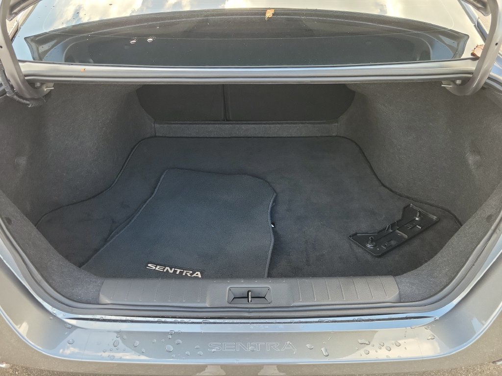 Certified 2024 Nissan Sentra SV FWD image 8