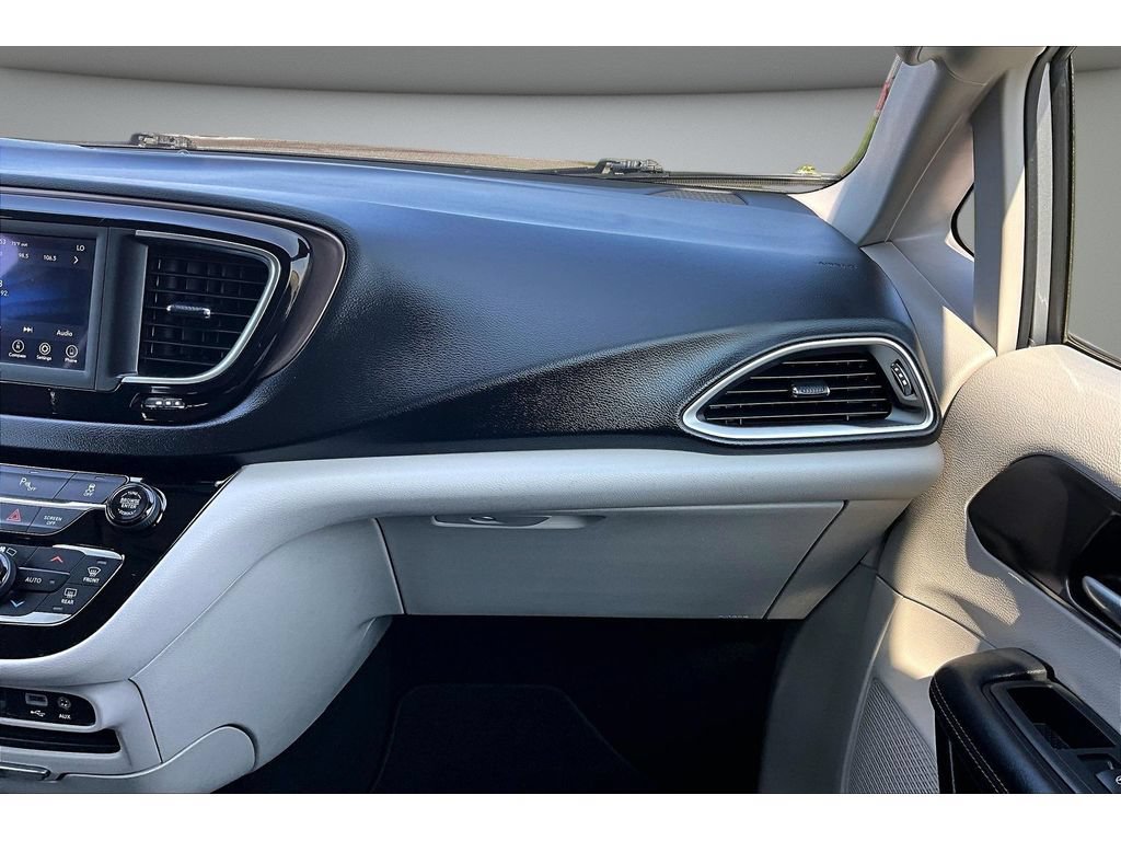 Certified 2019 Chrysler Pacifica Touring Plus FWD image 46