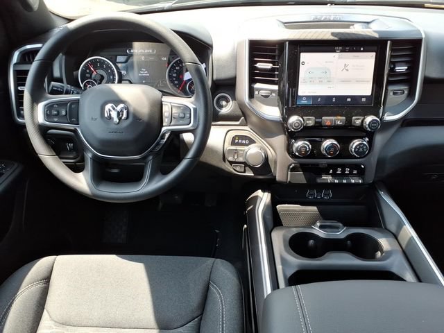 New 2026 RAM 1500 Express AWD/4WD image 15