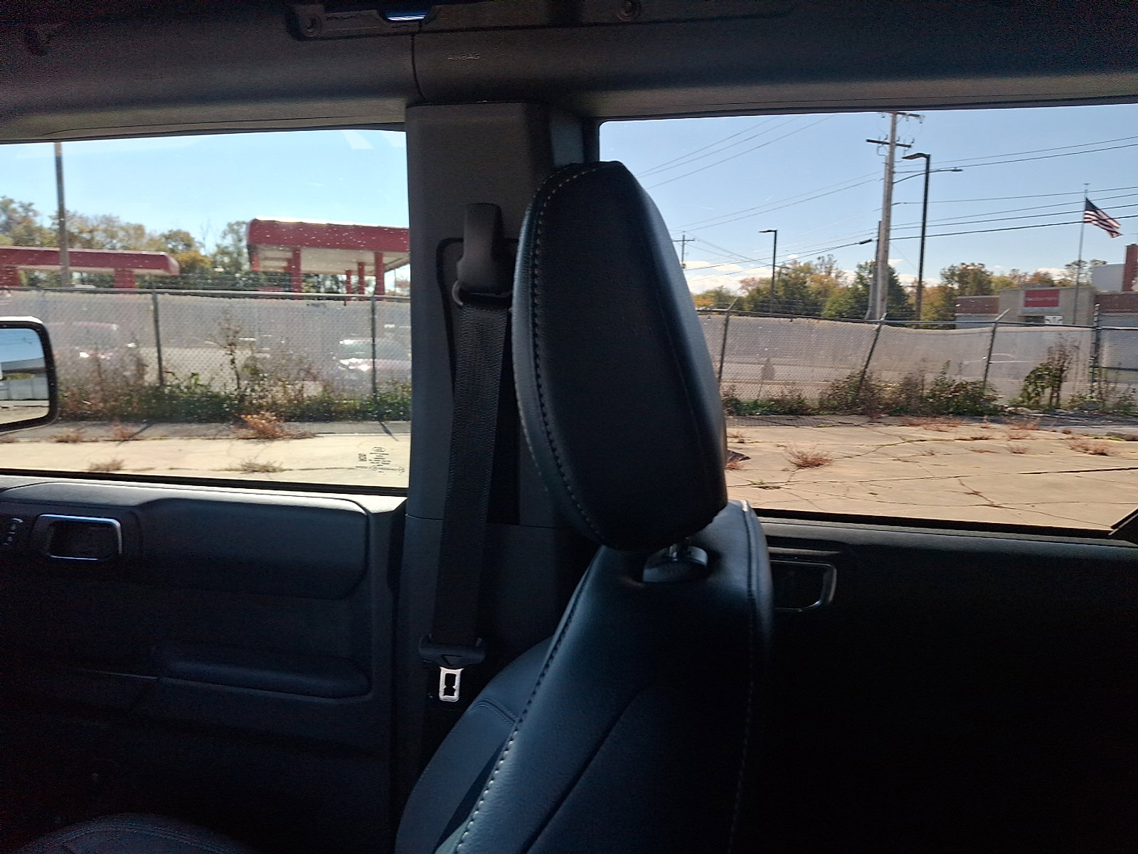 Used 2024 Ford Bronco Outer Banks image 17