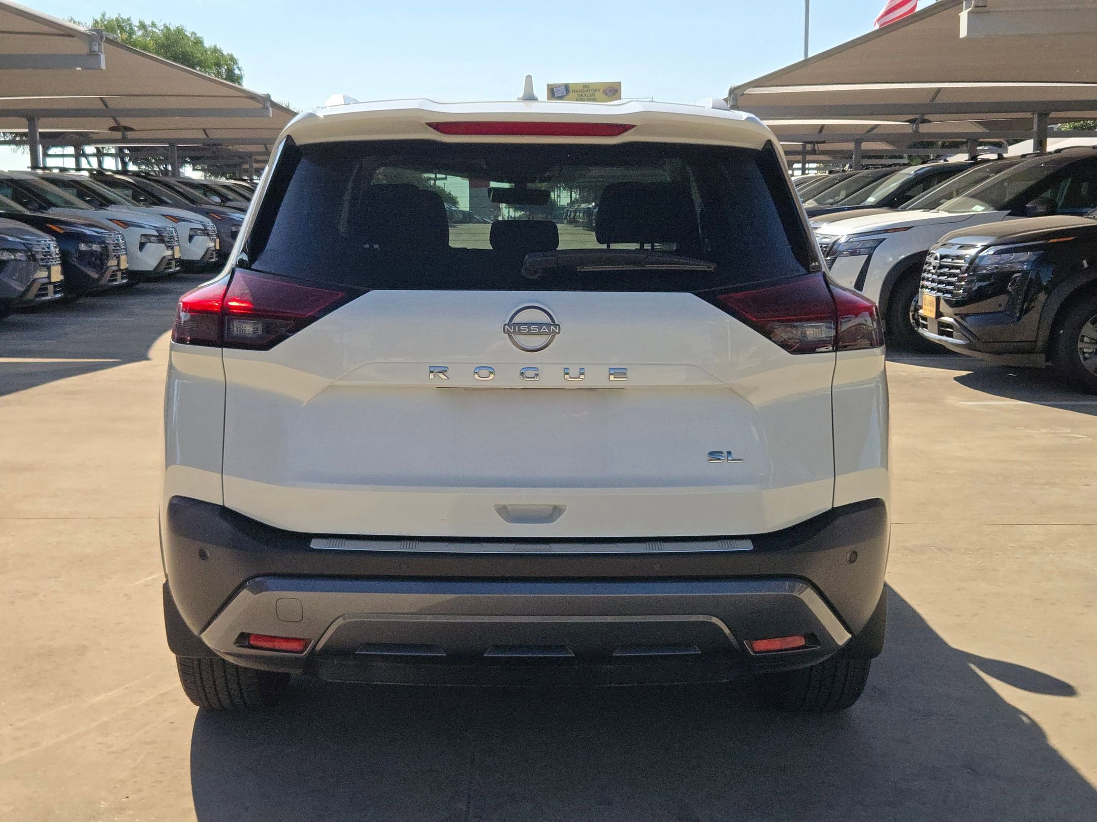 Used 2023 Nissan Rogue SL w/ SL Premium Package FWD image 4