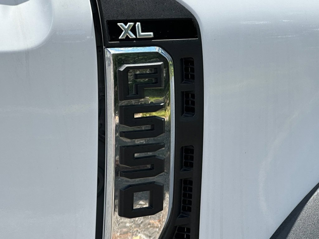 New 2026 Ford F550 4x4 Regular Cab Super Duty image 22