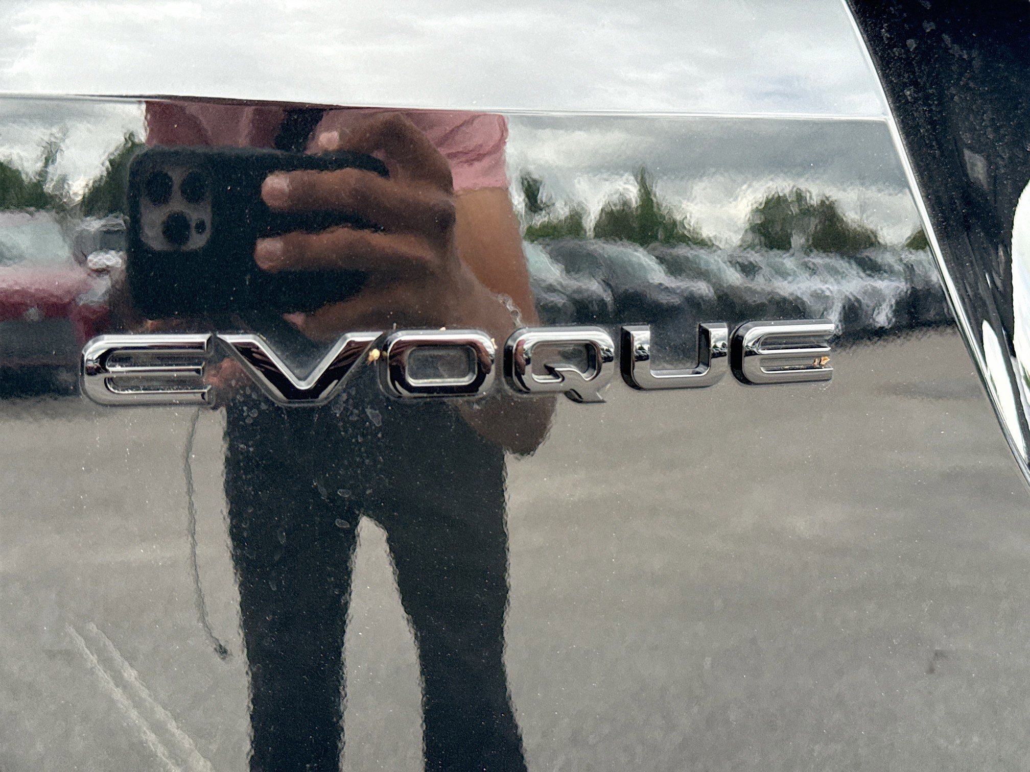 Used 2026 Land Rover Range Rover Evoque S image 11