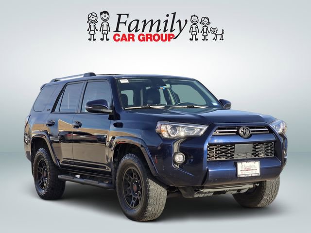 Used 2023 Toyota 4Runner SR5 Premium w/ Moonroof Package image 2