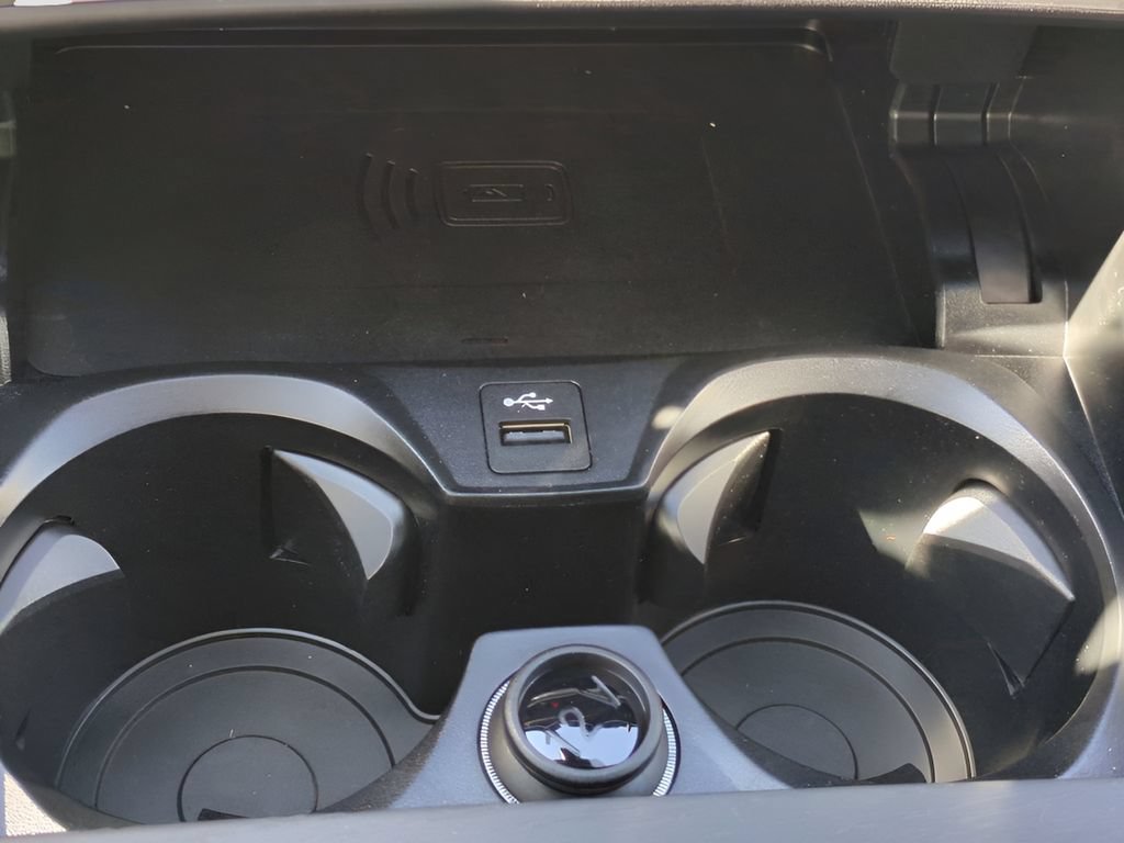 New 2026 BMW 330i Sedan w/ Premium Package RWD image 23