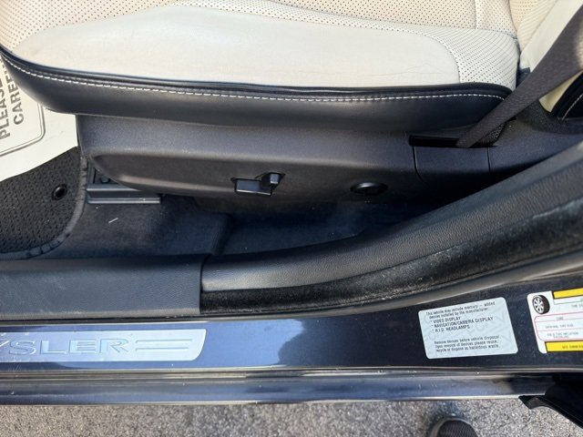 Used 2016 Chrysler 300 C Platinum w/ Safetytec Plus Group image 16