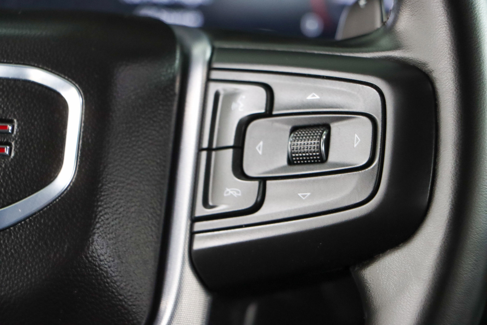 Used 2025 GMC Sierra 1500 Elevation w/ Elevation Premium Package image 15