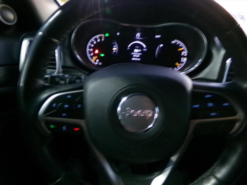 Used 2020 Jeep Grand Cherokee Altitude image 19