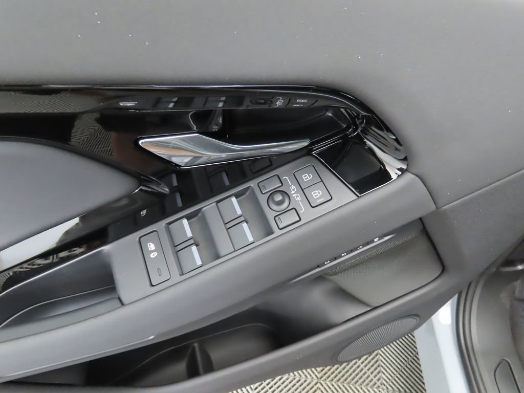 Used 2025 Land Rover Range Rover Evoque S image 23