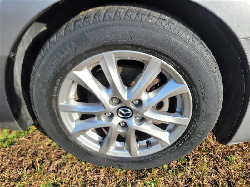 Used 2014 MAZDA MAZDA3 i Touring w/ Technology Package image 43