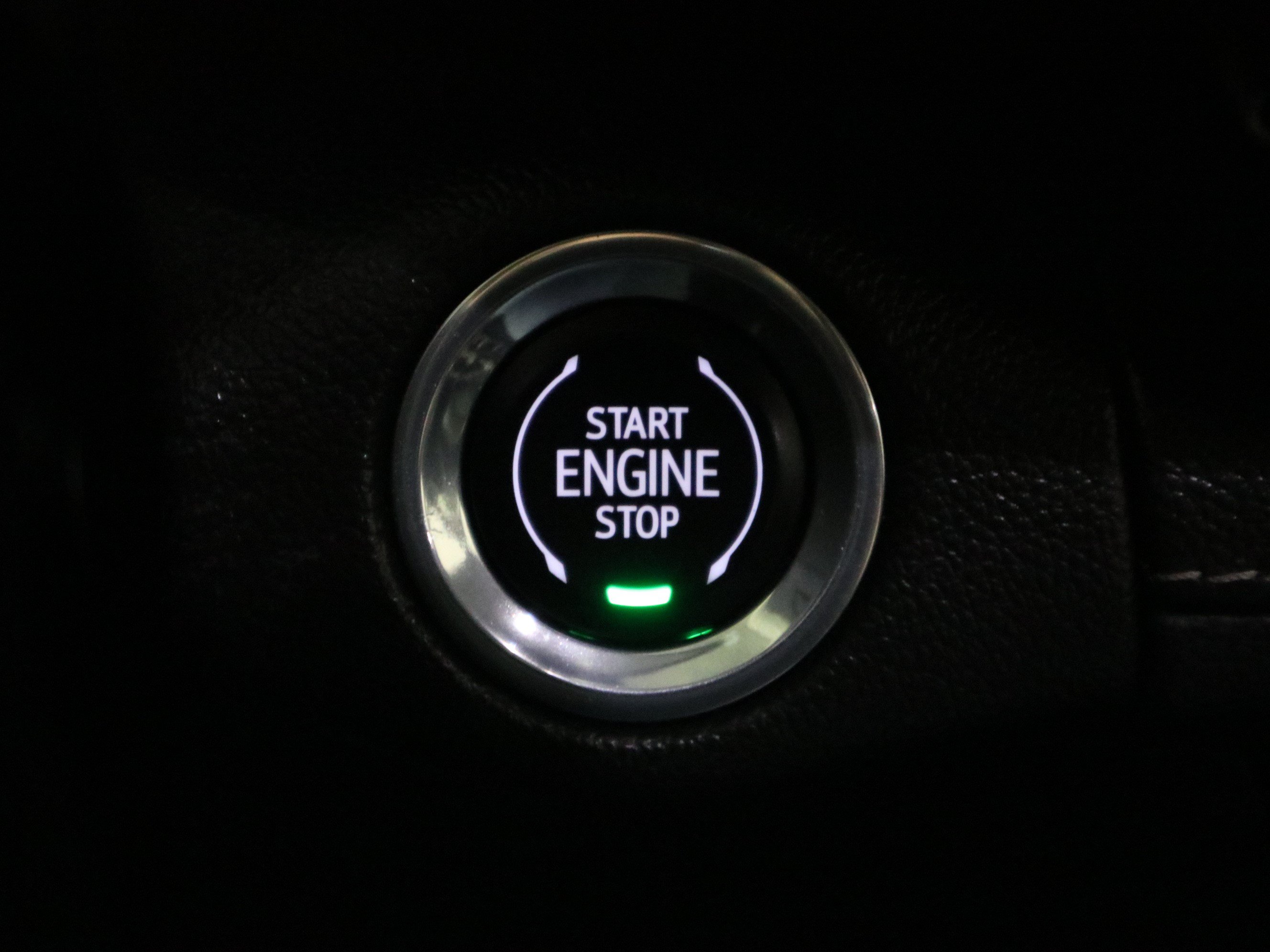 Used 2023 Buick Envision Avenir AWD/4WD image 32