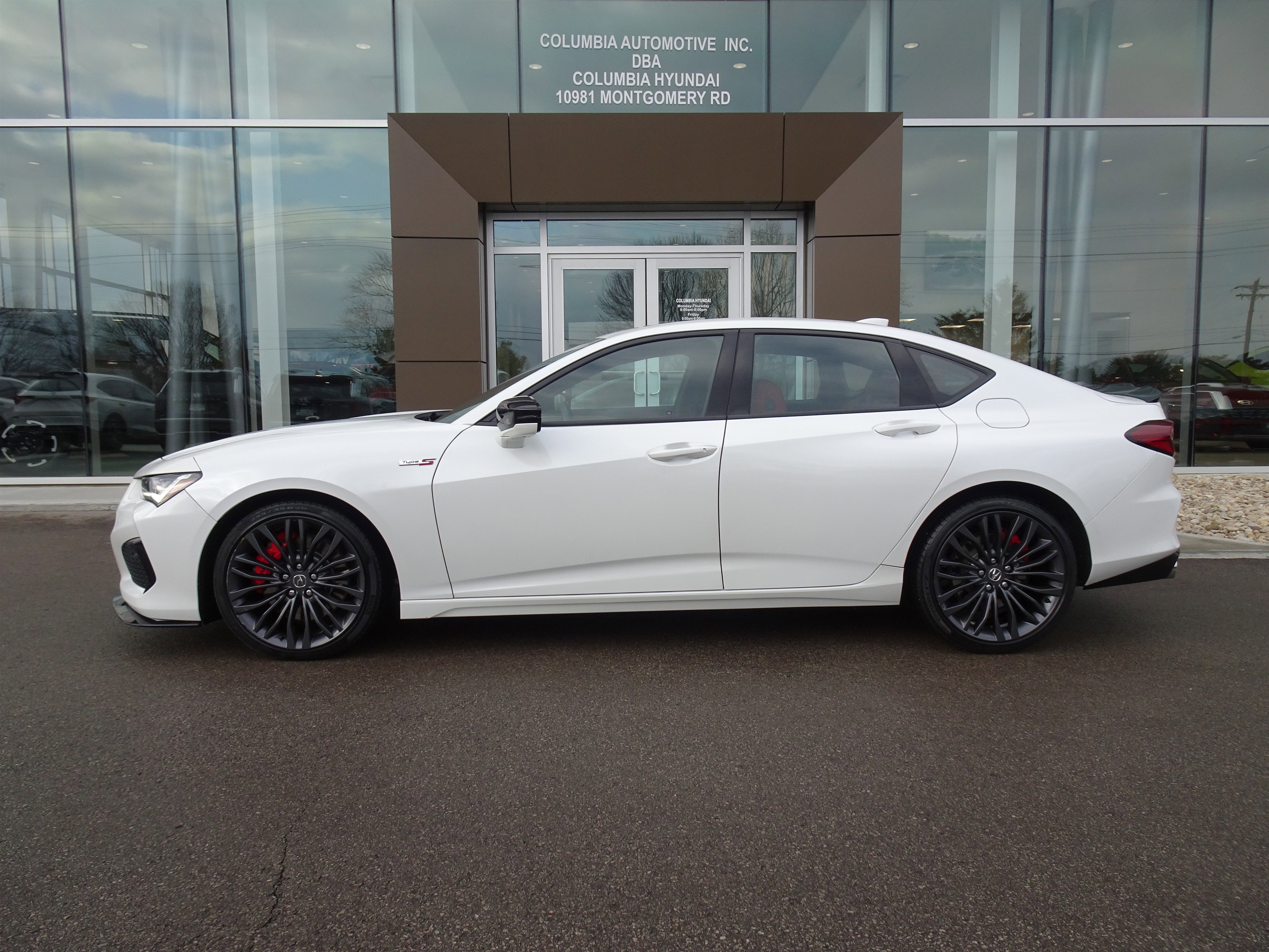 Used 2023 Acura TLX Type S image 2