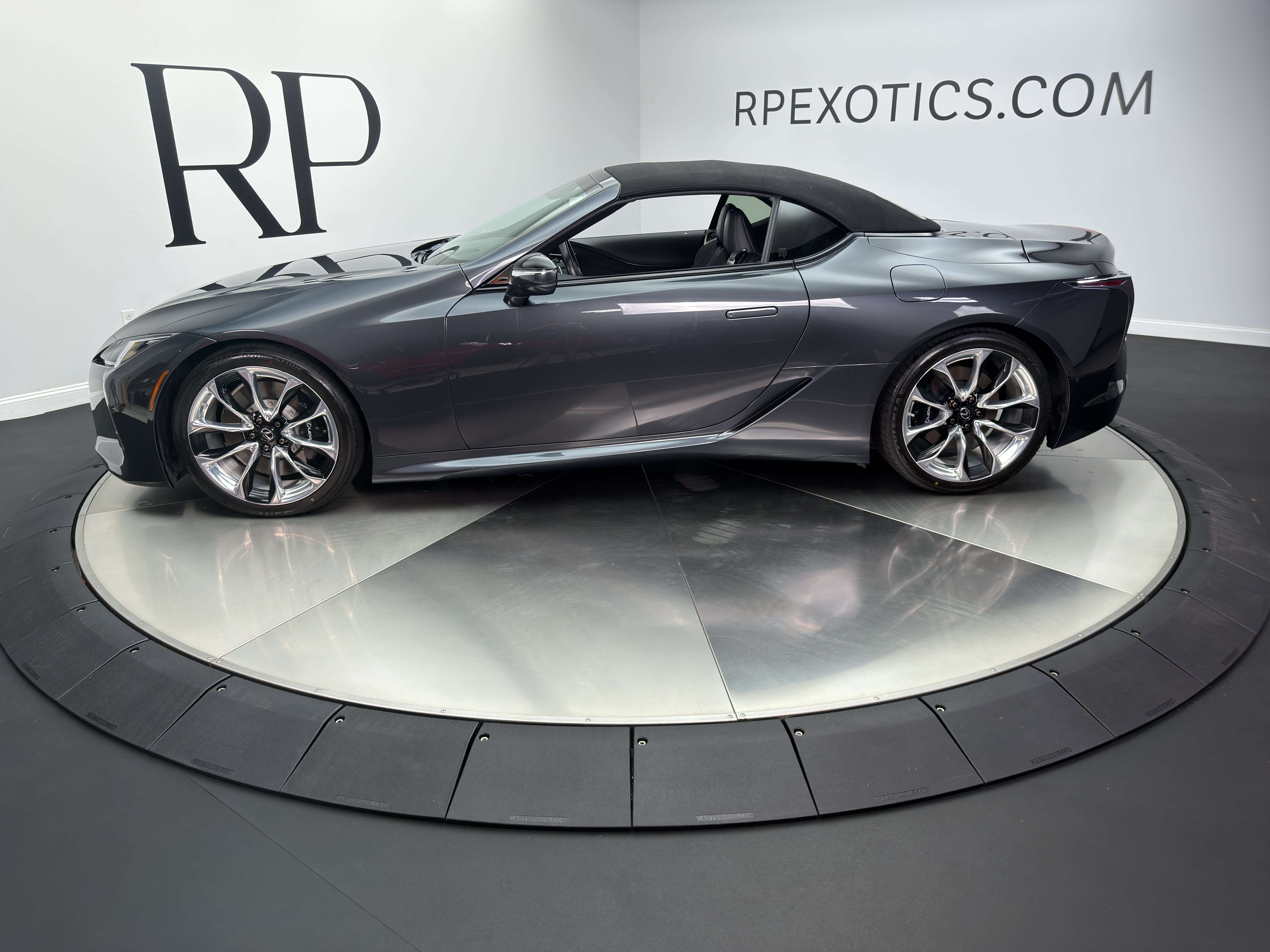 Used 2022 Lexus LC 500 Convertible w/ Touring Package RWD image 11