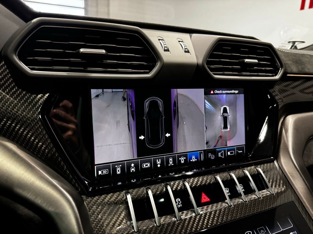 Used 2024 Lamborghini Urus Performante image 55