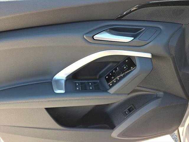 Certified 2025 Audi Q5 Premium w/ 19" Wheel Package image 13