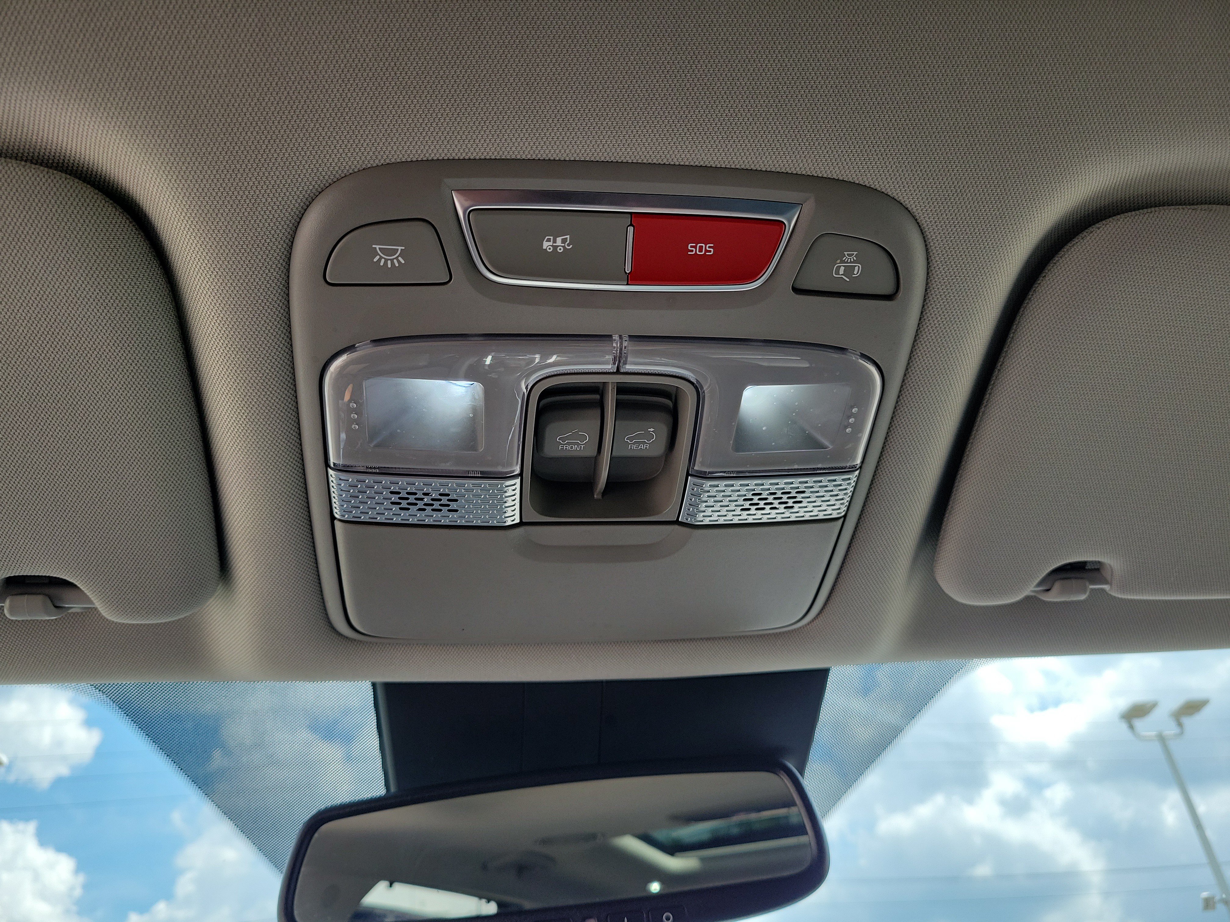 Used 2023 Kia Telluride AWD image 31