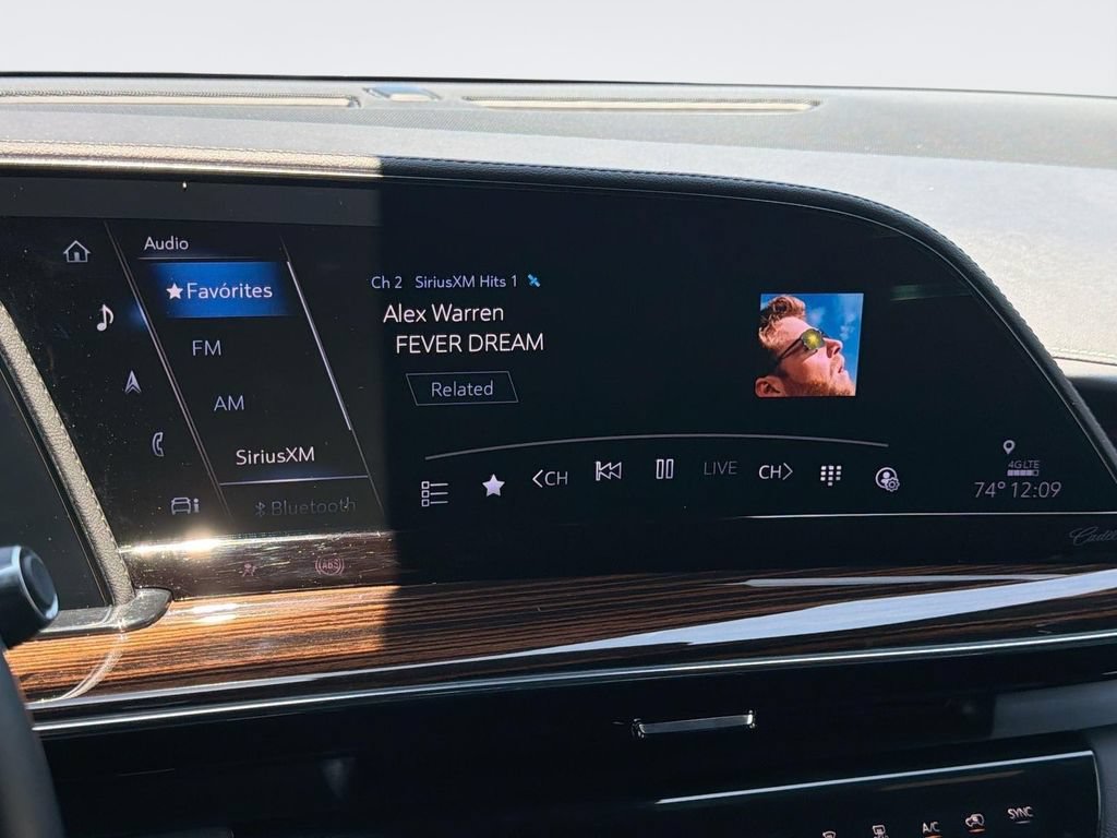 Certified 2023 Cadillac Escalade ESV Premium Luxury AWD/4WD image 15