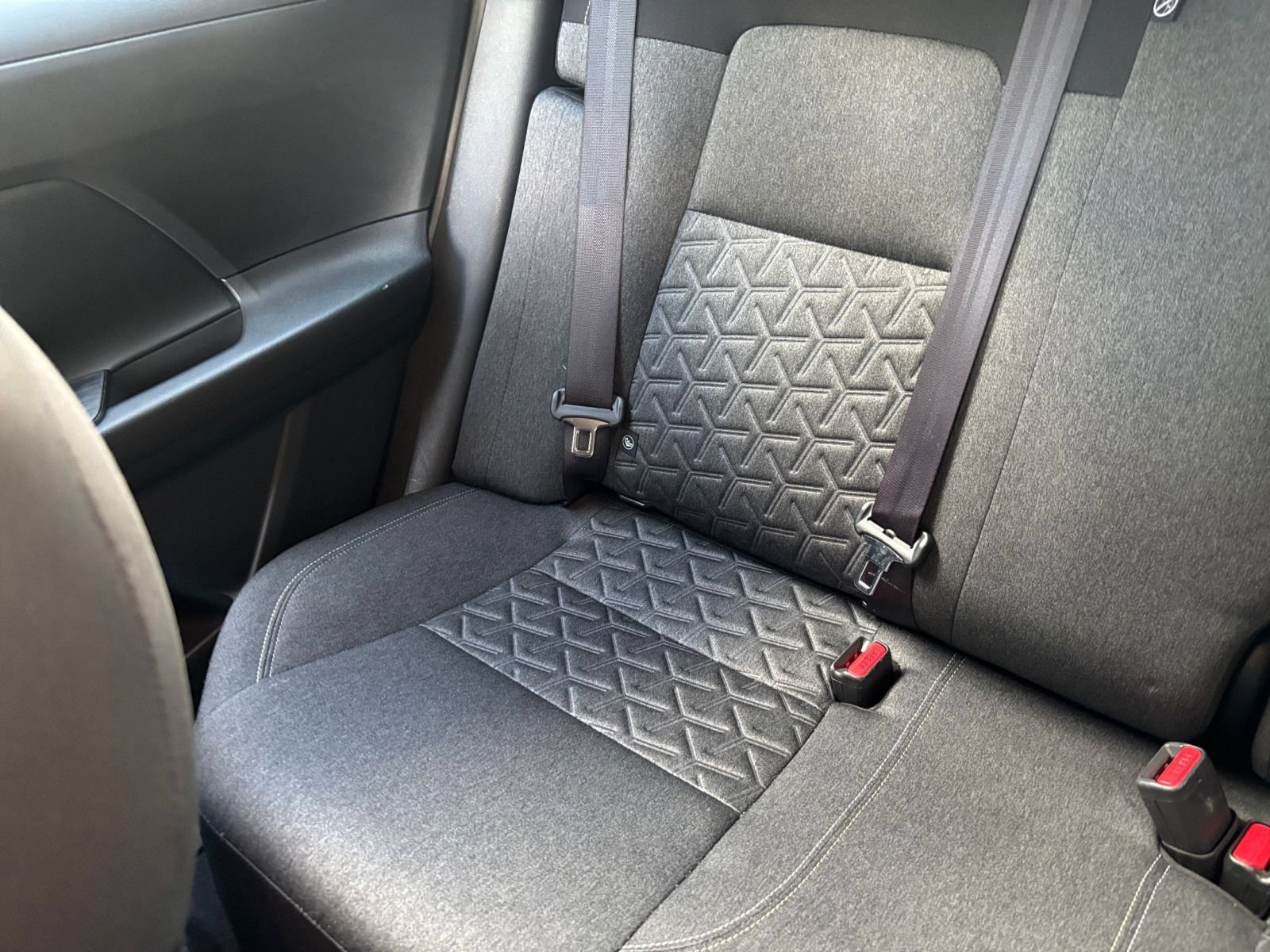 Used 2025 Nissan Kicks SV FWD image 37