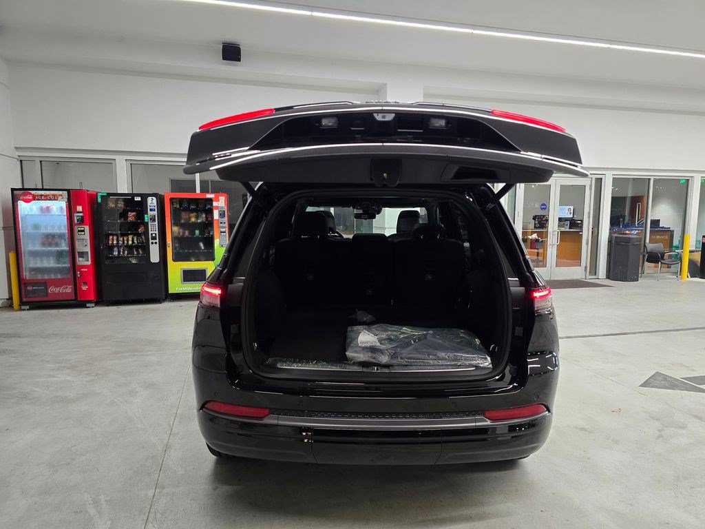 New 2026 Jeep Grand Cherokee Summit w/ Obsidian Package AWD/4WD image 41