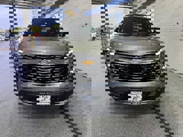 New 2026 Chevrolet Equinox LT w/ Convenience Package II image 3