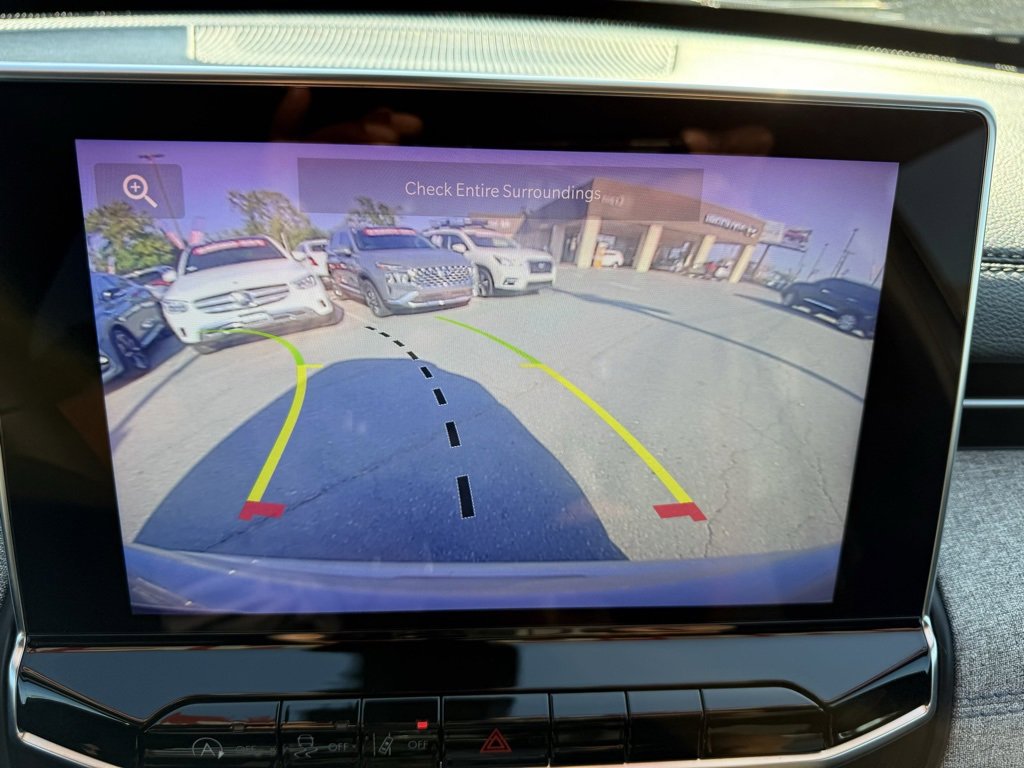 Used 2024 Jeep Compass Latitude image 29