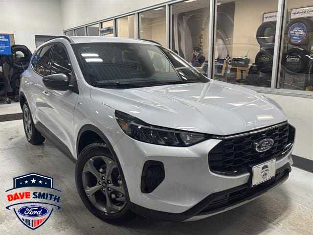 New 2025 Ford Escape ST-Line w/ Cold Weather Package