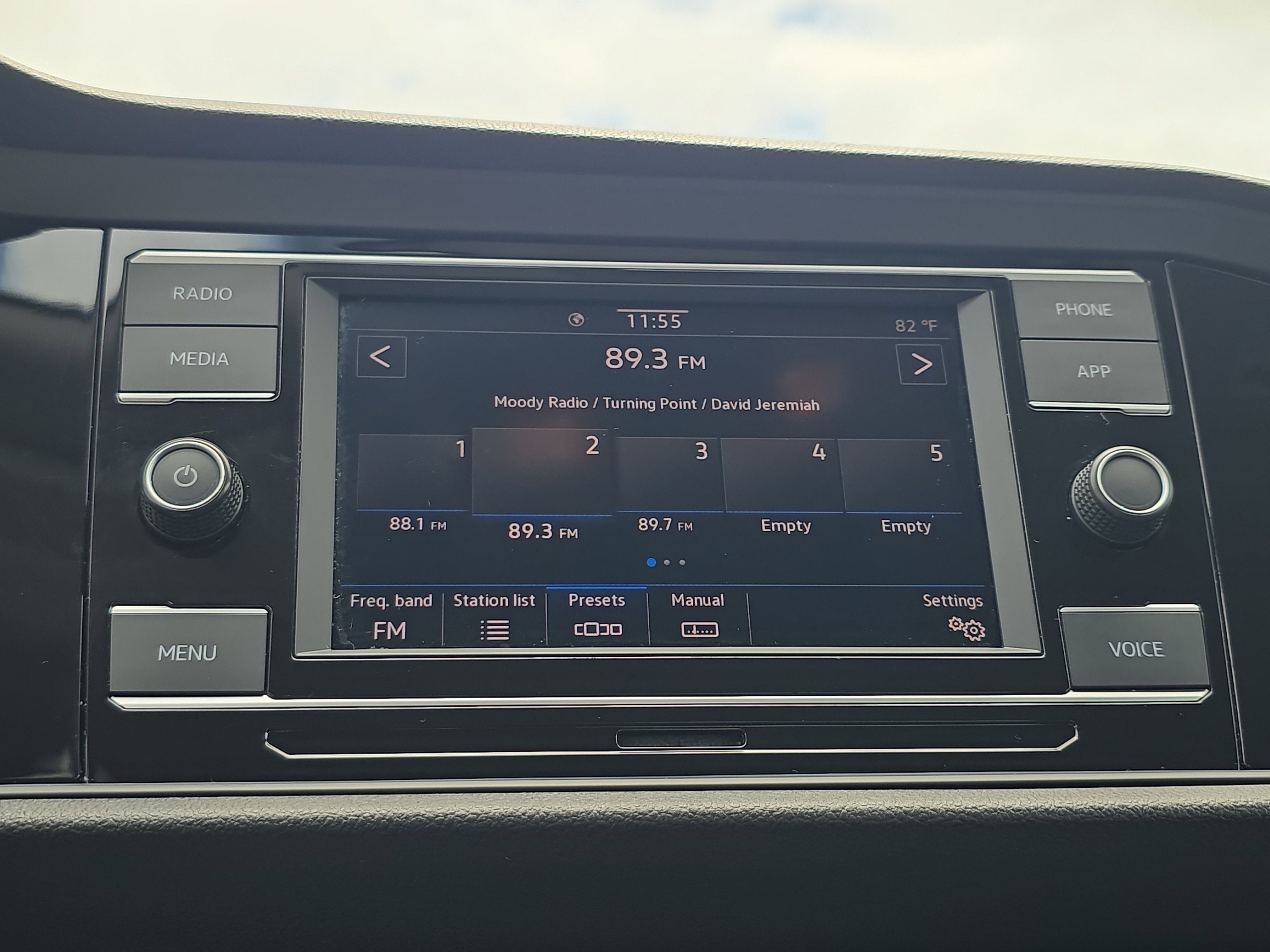 Used 2020 Volkswagen Jetta S w/ Driver Assistance Package FWD image 30