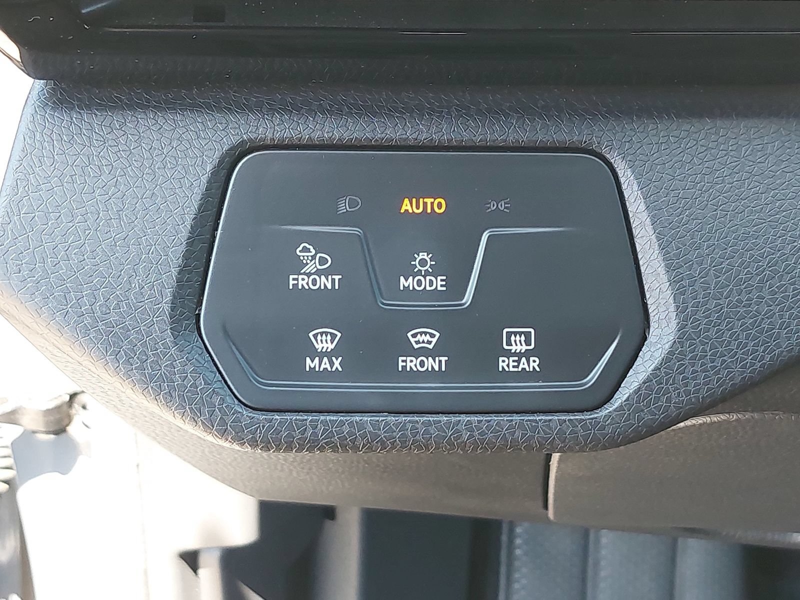 Used 2023 Volkswagen ID.4 Pro S Plus AWD/4WD image 28