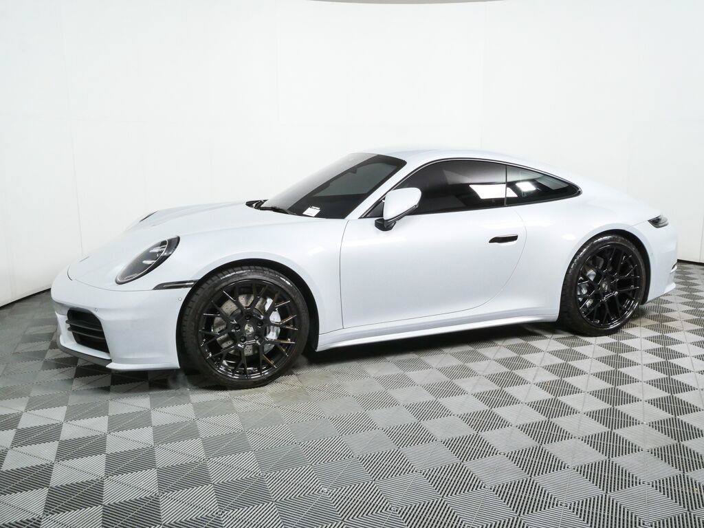 Certified 2025 Porsche 911 Carrera RWD image 2