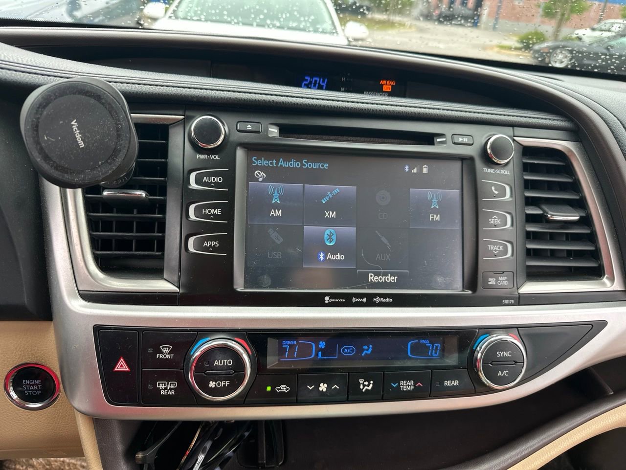Used 2017 Toyota Highlander XLE FWD image 5