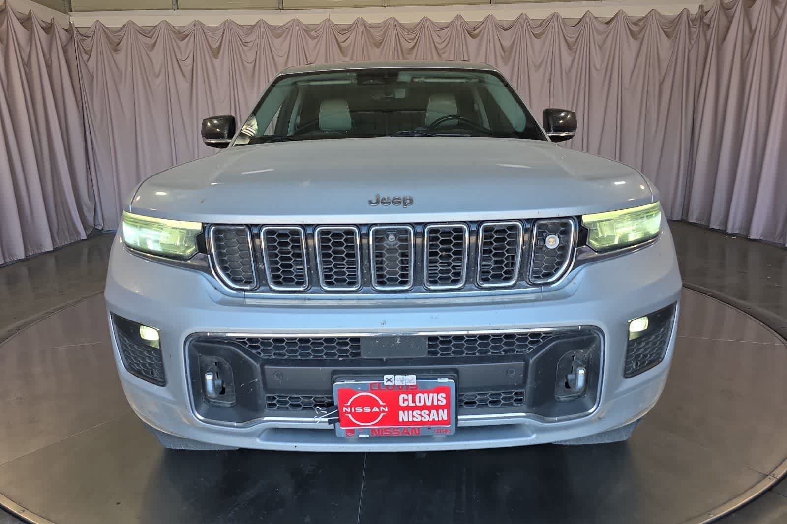 Used 2021 Jeep Grand Cherokee L Overland w/ Advanced Protech Group III AWD/4WD image 11