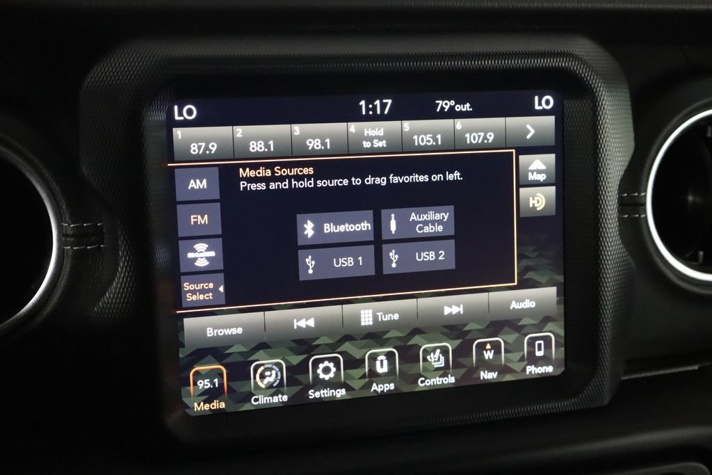 Used 2023 Jeep Wrangler Unlimited Sahara w/ Cold Weather Group AWD/4WD image 29