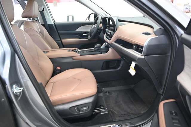 Certified 2026 Toyota Grand Highlander AWD image 11