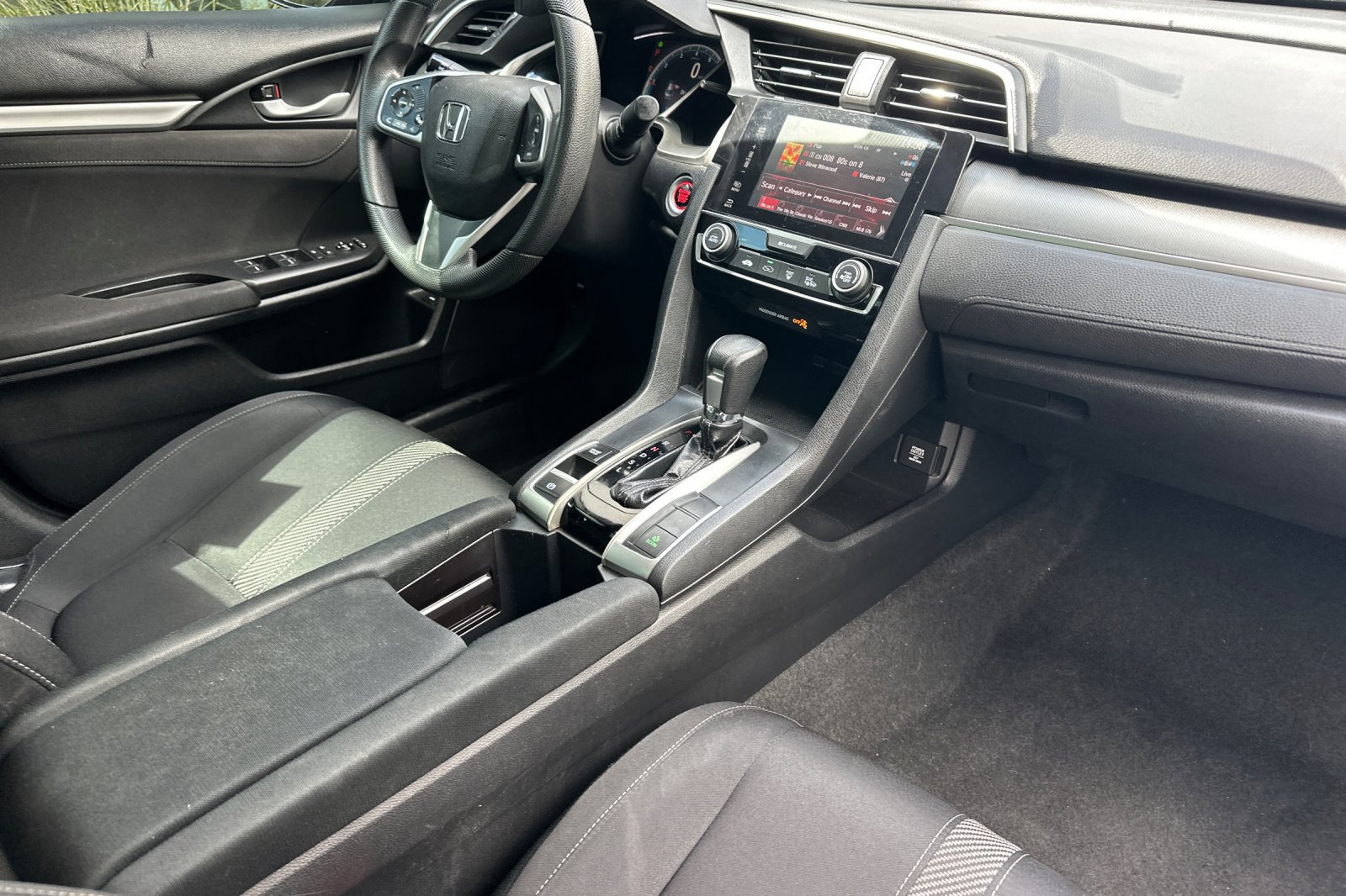 Used 2018 Honda Civic EX image 15