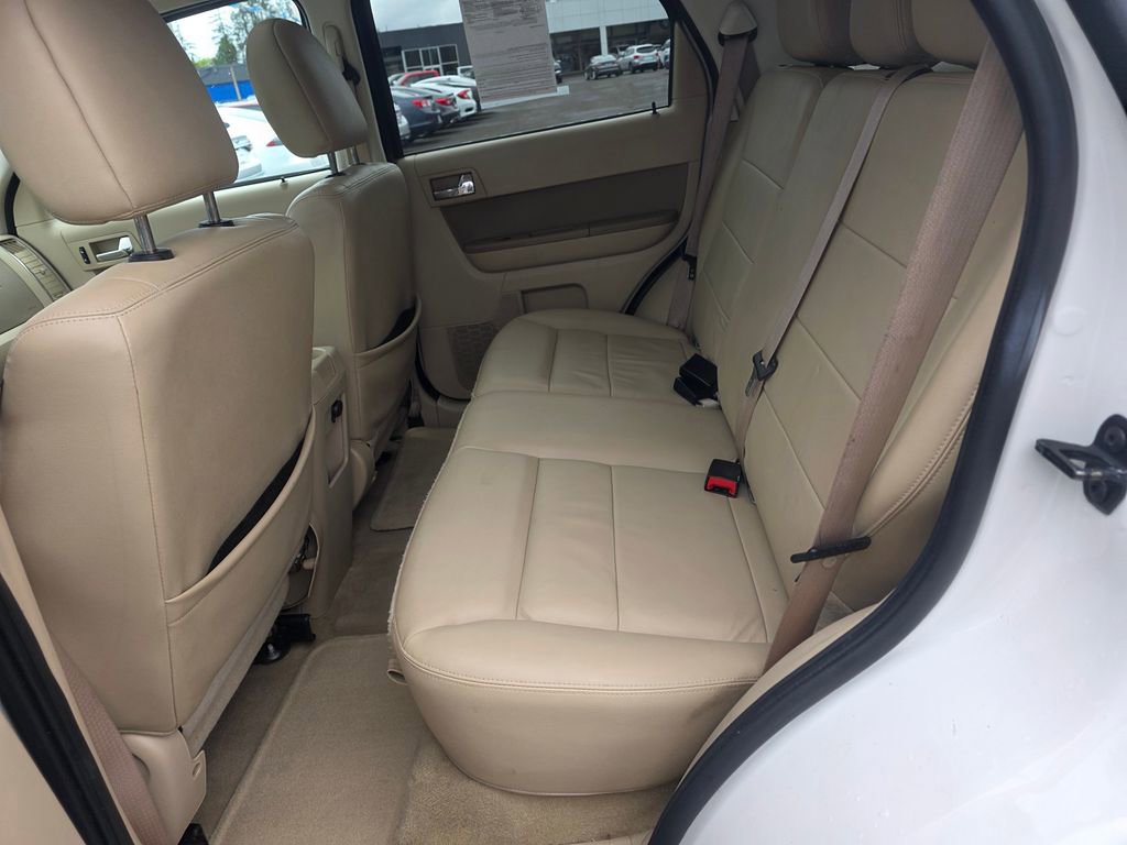 Used 2010 Ford Escape Limited AWD/4WD image 6