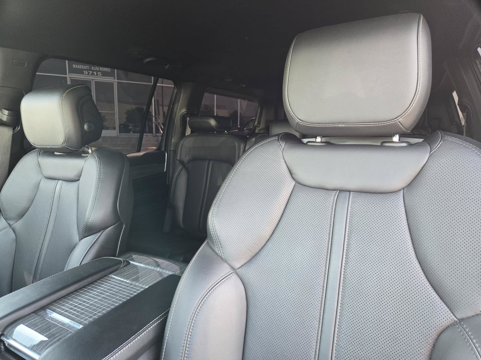 Certified 2022 Jeep Wagoneer Series II AWD/4WD image 21