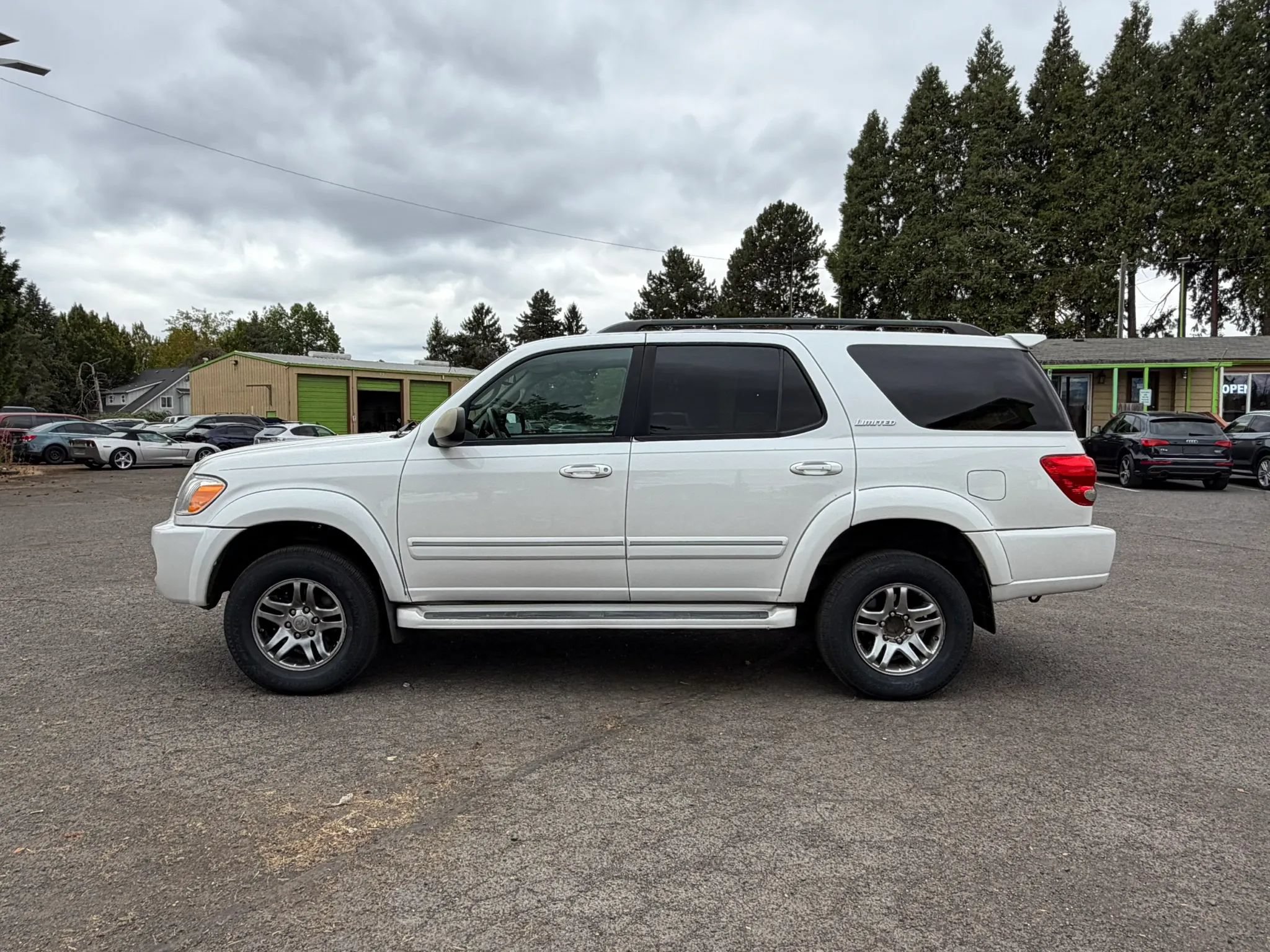 Used 2006 Toyota Sequoia Limited AWD/4WD image 6