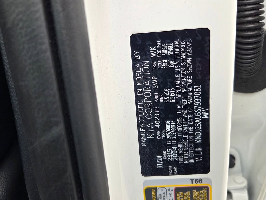 Used 2025 Kia Soul LX image 6