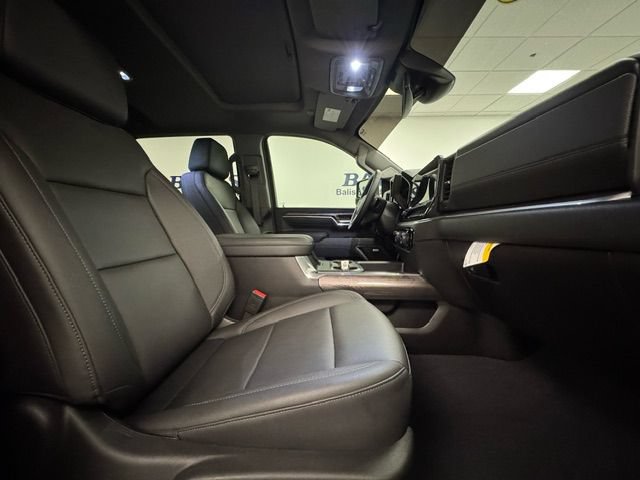 Used 2026 Chevrolet Silverado 3500 LTZ w/ LTZ Plus Package AWD/4WD image 17
