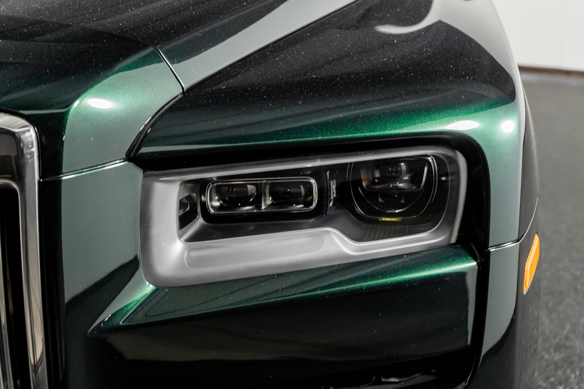 Used 2023 Rolls-Royce Cullinan w/ Cullinan Package image 16