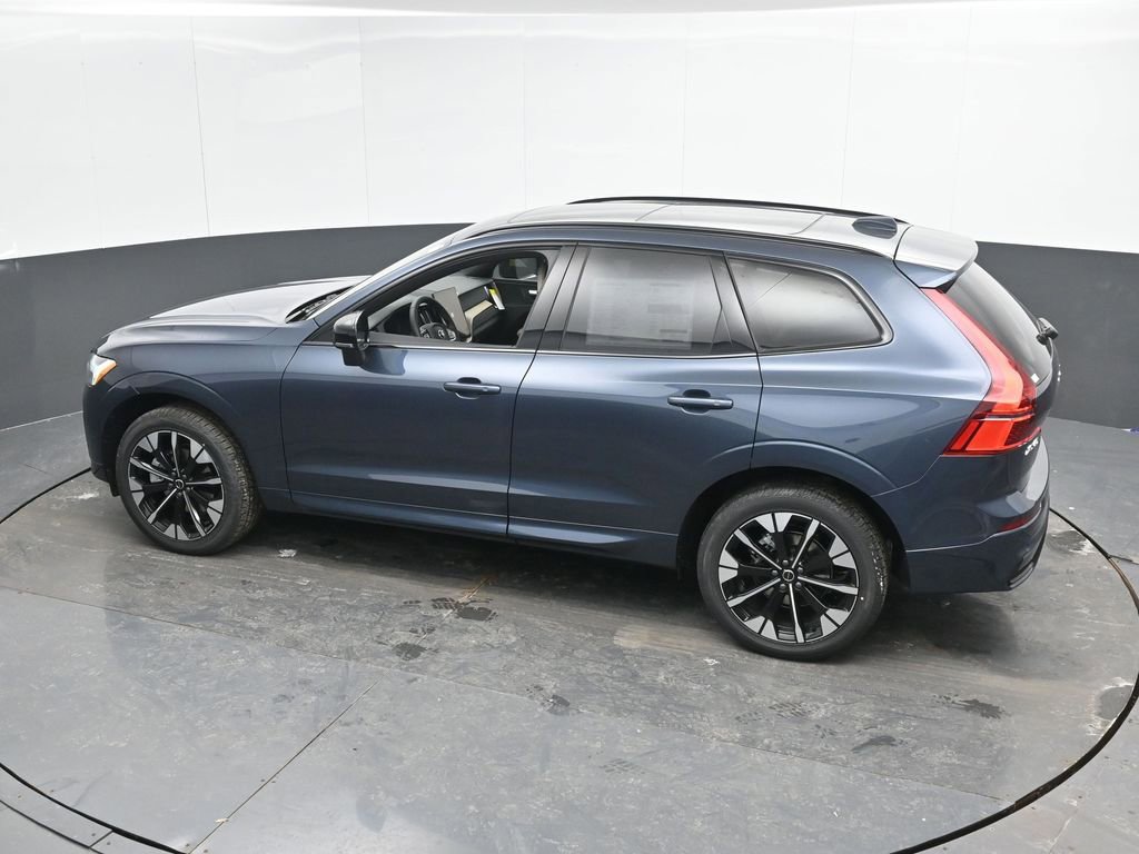 New 2026 Volvo XC60 B5 Plus w/ Climate Package image 35