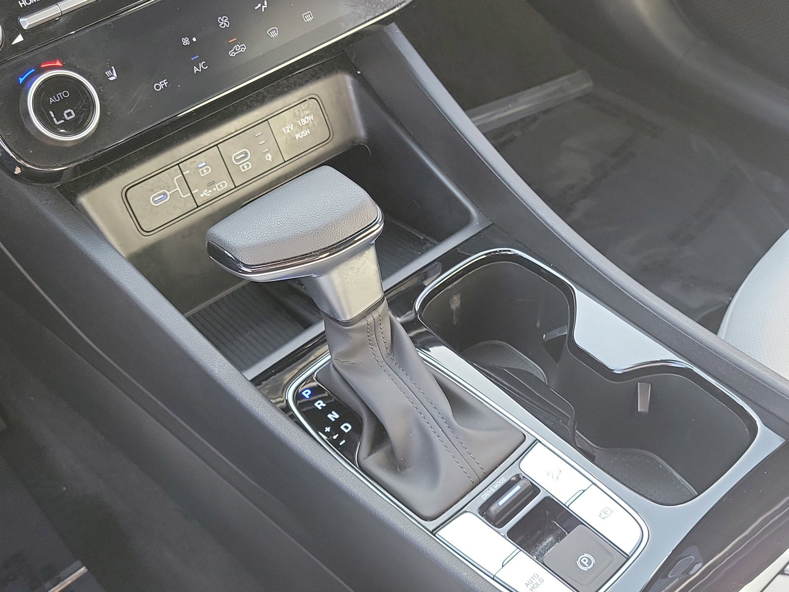 Used 2025 Hyundai Santa Cruz SEL image 25