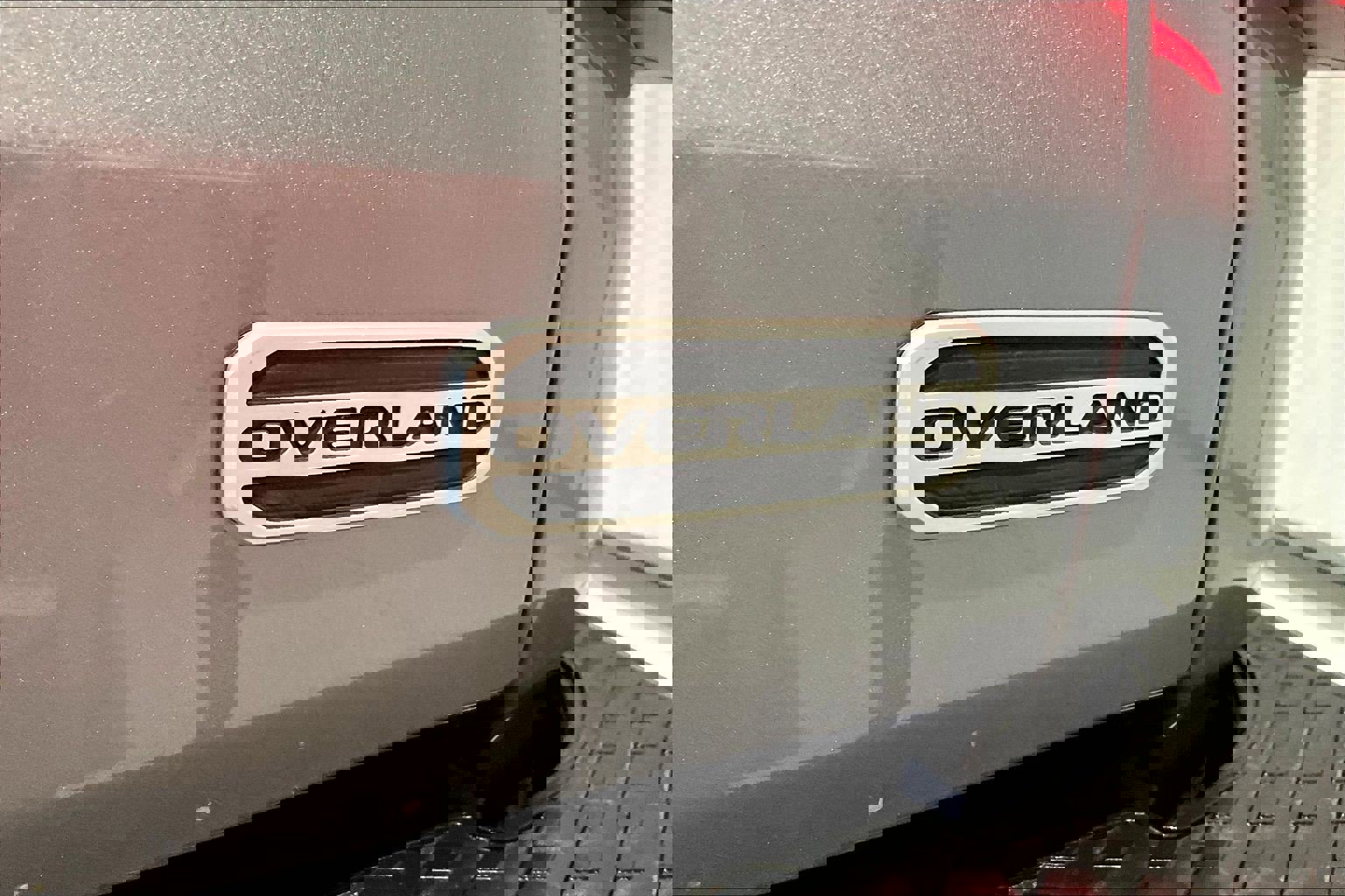 Used 2020 Jeep Gladiator Overland image 24