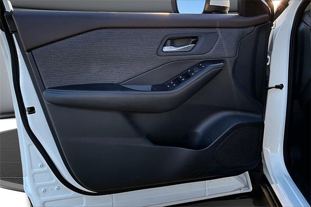 Certified 2023 Nissan Rogue SV image 20