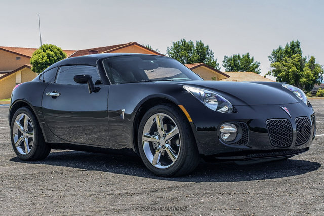Used 2009 Pontiac Solstice GXP w/ Premium Package RWD image 19
