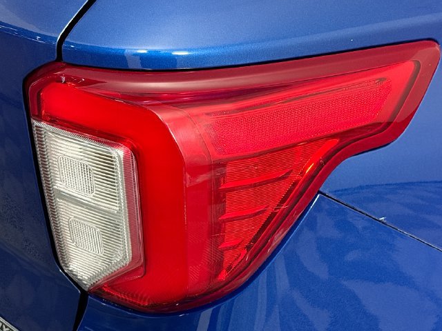 Used 2021 Ford Explorer Limited w/ Hybrid Equipment Group 310A RWD image 31