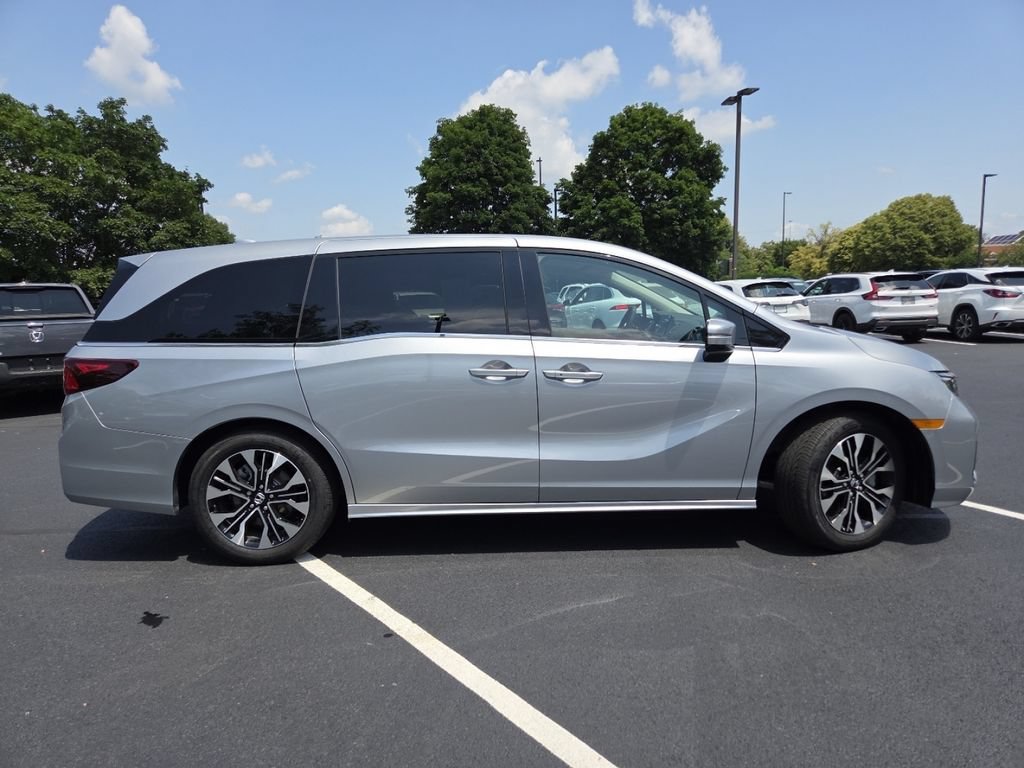 Certified 2026 Honda Odyssey Elite image 25