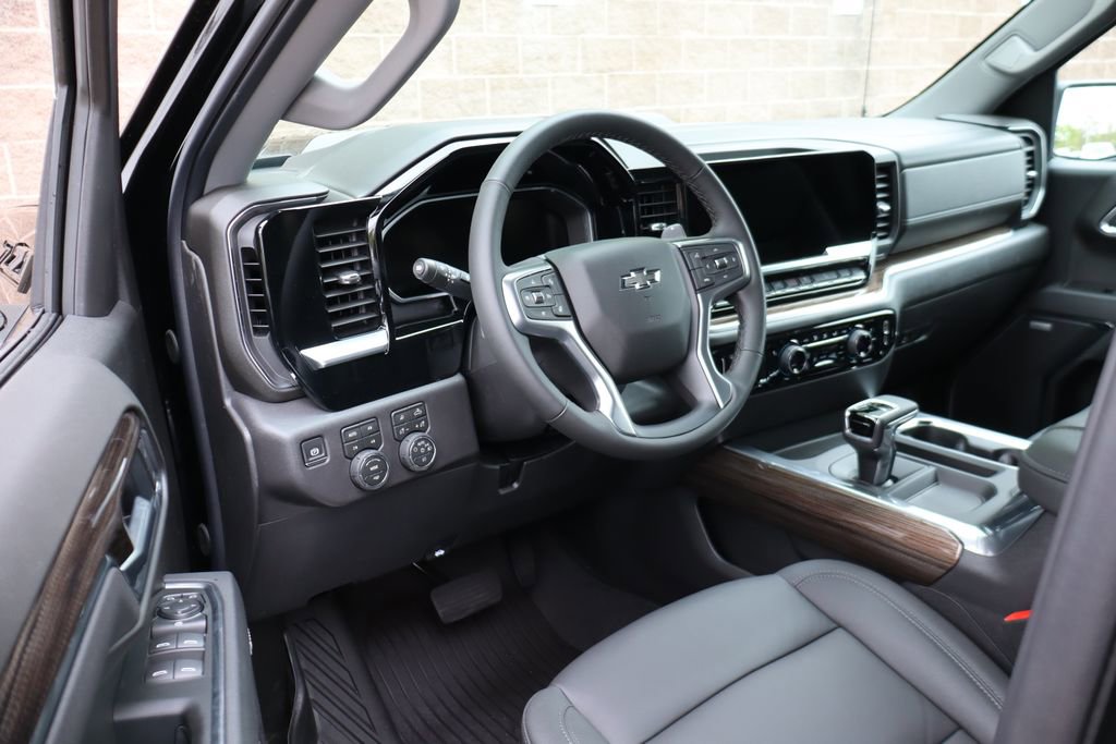 New 2026 Chevrolet Silverado 1500 LT Trail Boss w/ LT Trail Boss Premium Package AWD/4WD image 18
