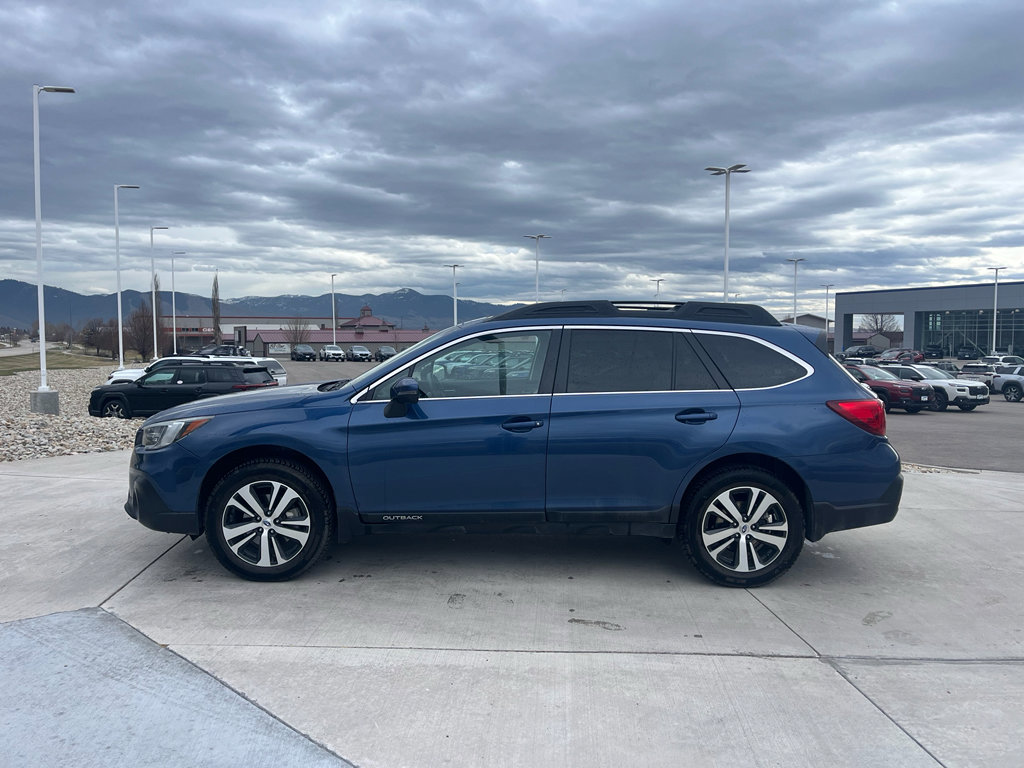 Used 2019 Subaru Outback 3.6R Limited w/ Popular Package #2 image 4