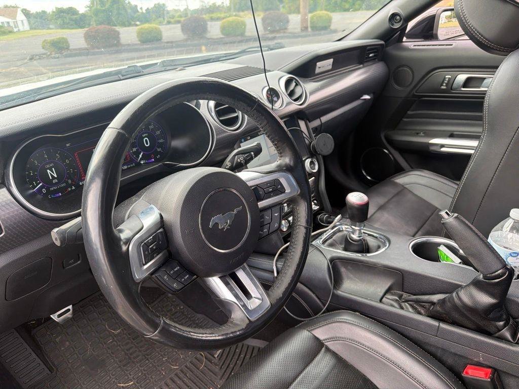 Used 2019 Ford Mustang GT Premium w/ GT Performance Package RWD image 10